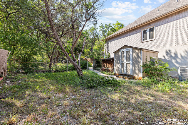 Image 47 of 55 For 19303 Hill Meadow