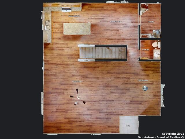 Image 2 of 46 For 117 Foxglove Pass