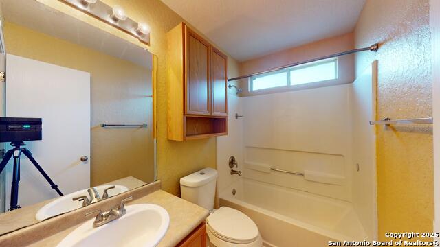 Image 32 of 46 For 117 Foxglove Pass