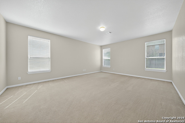 Image 18 of 33 For 221 Springtree Cove
