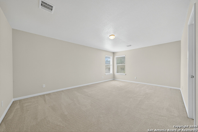 Image 23 of 33 For 221 Springtree Cove