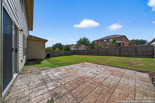Image 29 of 33 For 221 Springtree Cove