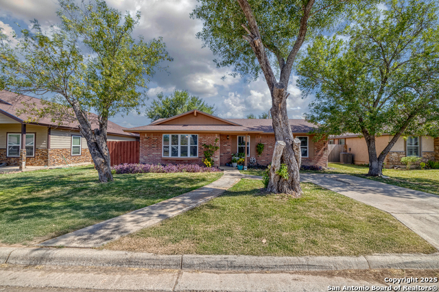 Details for 144 Vanham  , Uvalde, TX 78801