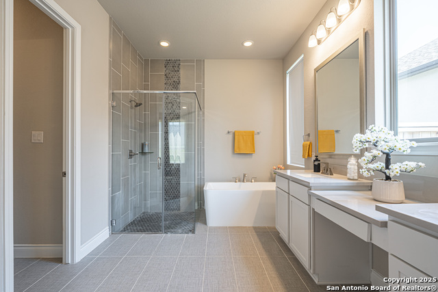 Image 23 of 36 For 1180 Cadogan Squire