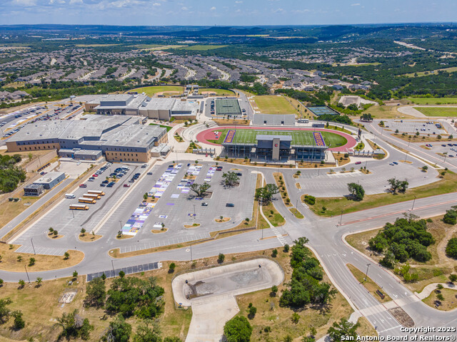 Image 33 of 36 For 1180 Cadogan Squire