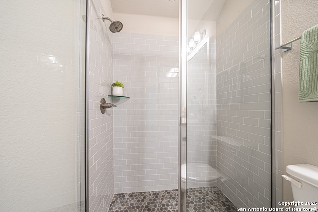 Image 9 of 36 For 1180 Cadogan Squire