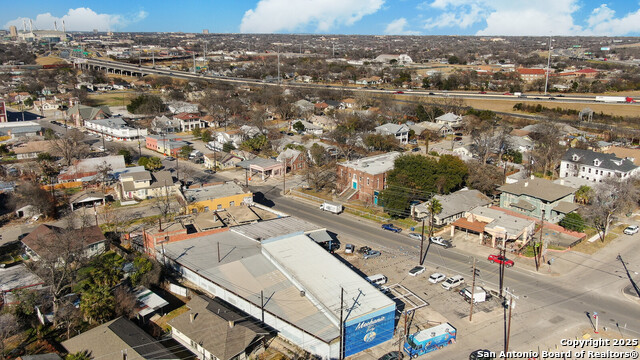 Listing photo id 2 for 2521 Presa S