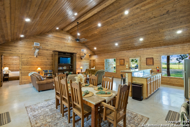 Image 14 of 40 For 370 Johnny Seibert