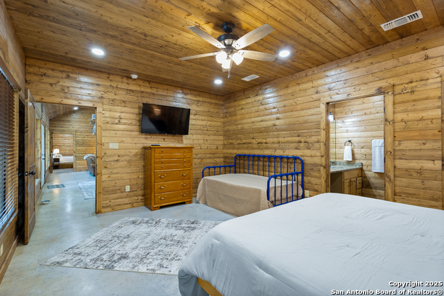 Image 16 of 40 For 370 Johnny Seibert