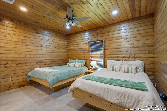 Image 18 of 40 For 370 Johnny Seibert