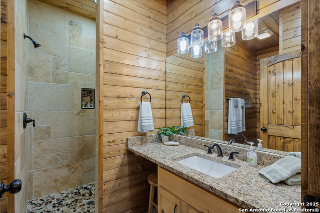 Image 19 of 40 For 370 Johnny Seibert