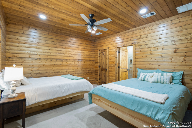 Image 24 of 40 For 370 Johnny Seibert