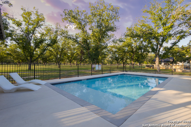 Image 27 of 40 For 370 Johnny Seibert