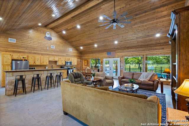 Image 5 of 40 For 370 Johnny Seibert