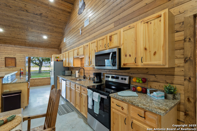 Image 9 of 40 For 370 Johnny Seibert