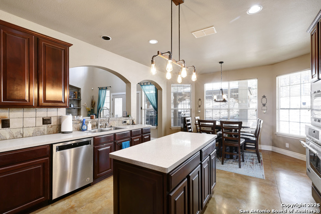 Image 38 of 42 For 245 Deer Cross