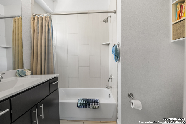 Image 18 of 31 For 704 Cherry N