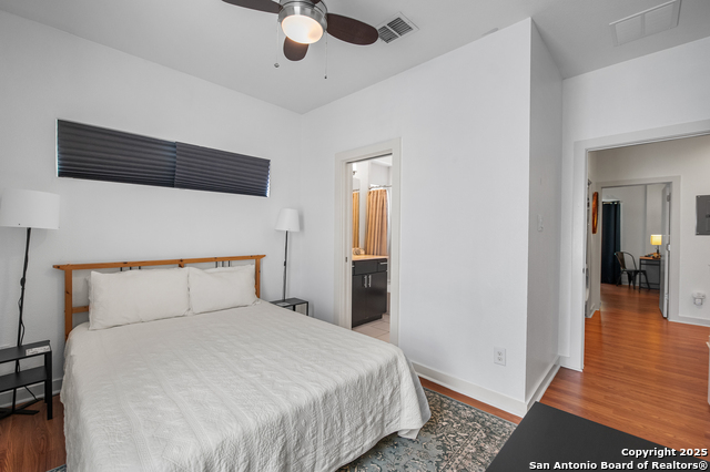 Image 21 of 31 For 704 Cherry N