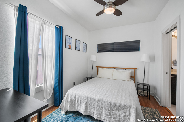 Image 22 of 31 For 704 Cherry N