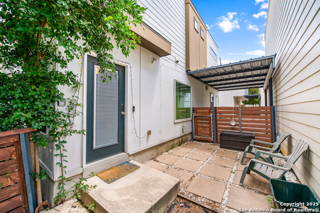 Image 7 of 31 For 704 Cherry N