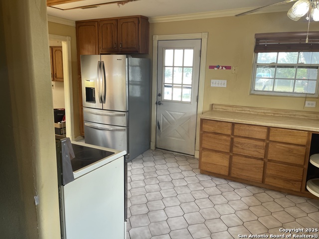 Image 8 of 18 For 6932 Green Valley Rd