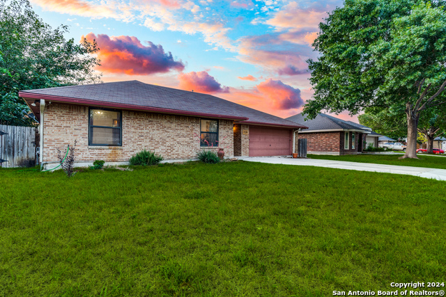 Image 4 of 23 For 720 Belmont