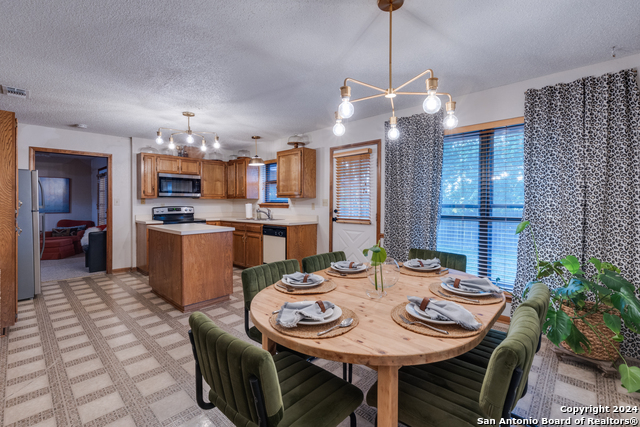 Image 8 of 23 For 720 Belmont