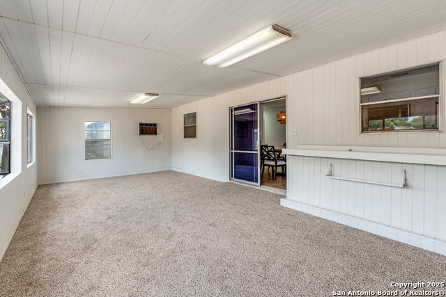 Image 10 of 21 For 5229 Swann  