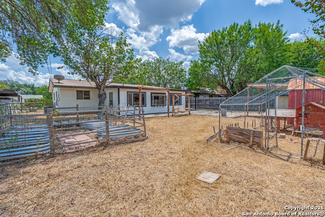 Image 19 of 21 For 5229 Swann  