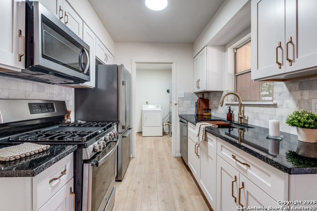 Image 8 of 21 For 5229 Swann  
