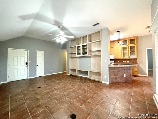 Image 5 of 23 For 211 Bonner  