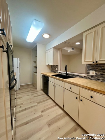 Image 12 of 24 For 7731 Broadway  A8