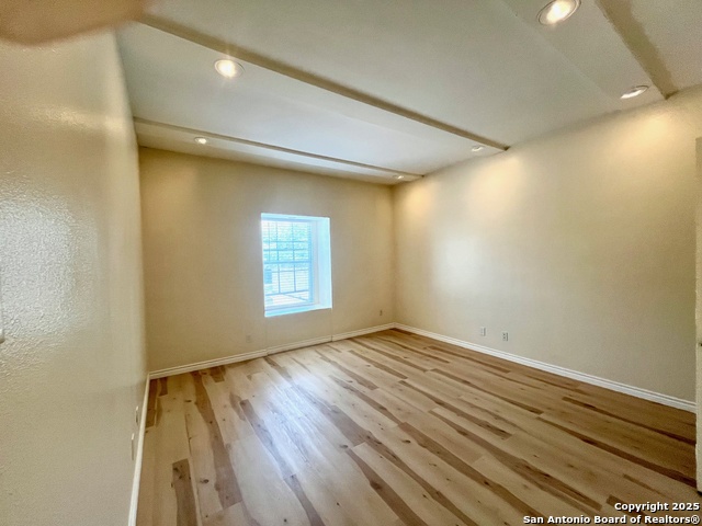Image 16 of 24 For 7731 Broadway  A8