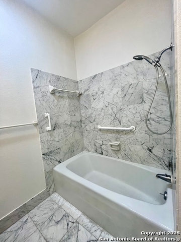 Image 22 of 24 For 7731 Broadway  A8