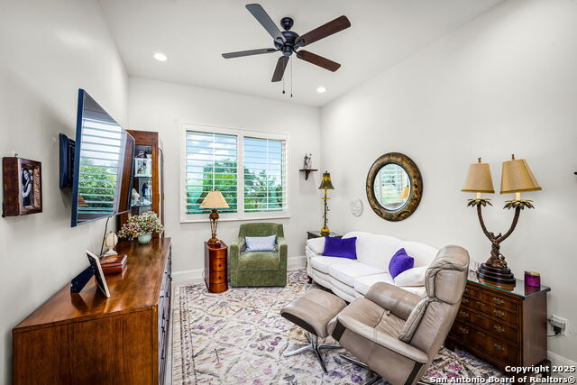 Image 35 of 49 For 1607 Bordeaux Blanc