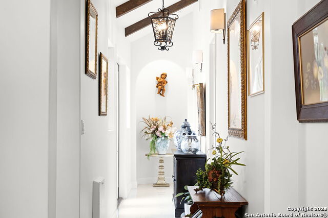 Image 41 of 49 For 1607 Bordeaux Blanc