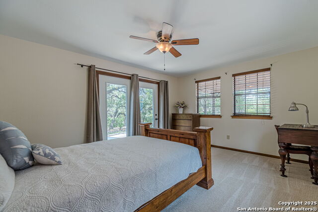 Listing photo id 10 for 560 Bluff Ridge