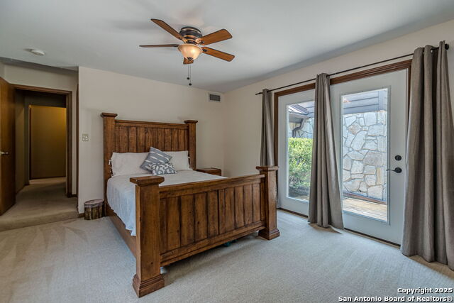 Listing photo id 11 for 560 Bluff Ridge