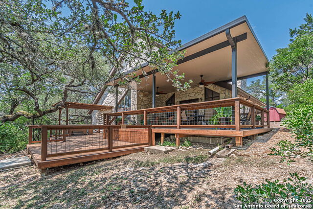 Listing photo id 28 for 560 Bluff Ridge