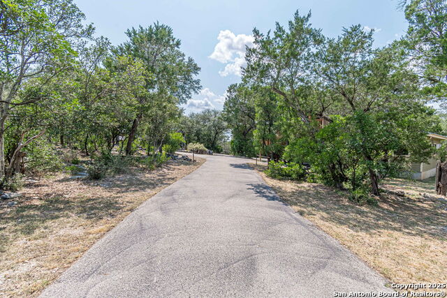 Listing photo id 45 for 560 Bluff Ridge