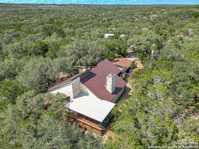 Listing photo id 47 for 560 Bluff Ridge