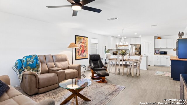 Image 5 of 22 For 216 Pacific Waters