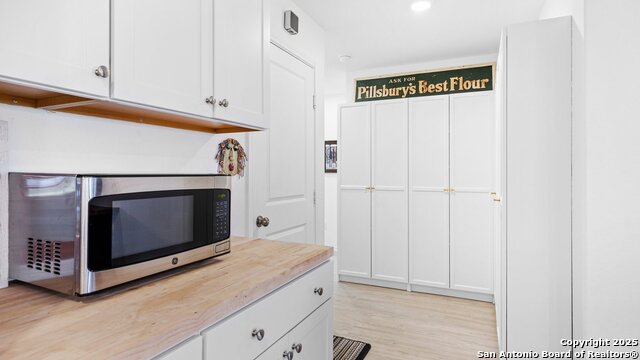 Image 7 of 22 For 216 Pacific Waters