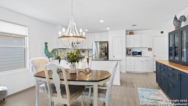 Image 9 of 22 For 216 Pacific Waters