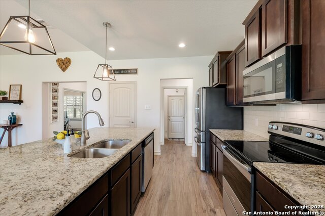 Image 13 of 31 For 240 Roy Nichols Dr