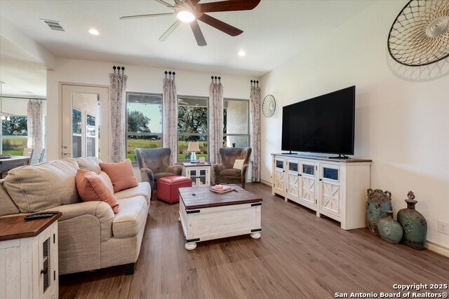 Image 7 of 31 For 240 Roy Nichols Dr