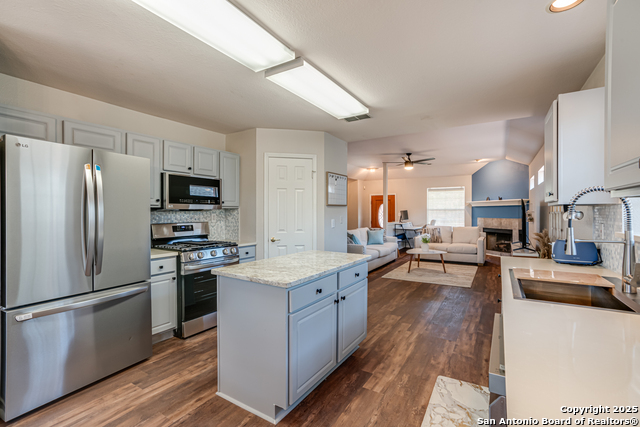 Image 9 of 27 For 6642 Morning Shadow