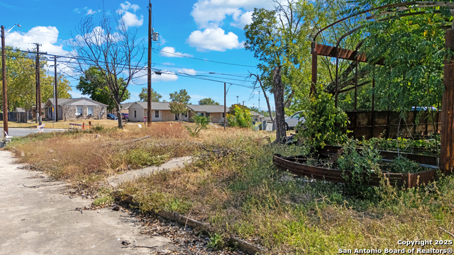 Image 17 of 18 For 1328 Rigsby Ave