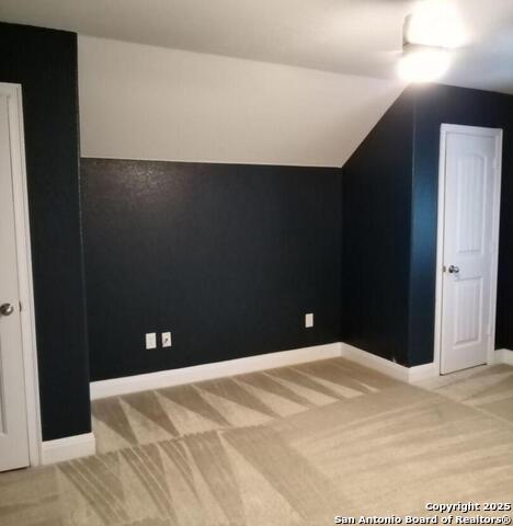 Listing photo id 16 for 449 Timber Creek