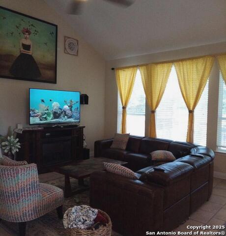 Listing photo id 2 for 449 Timber Creek